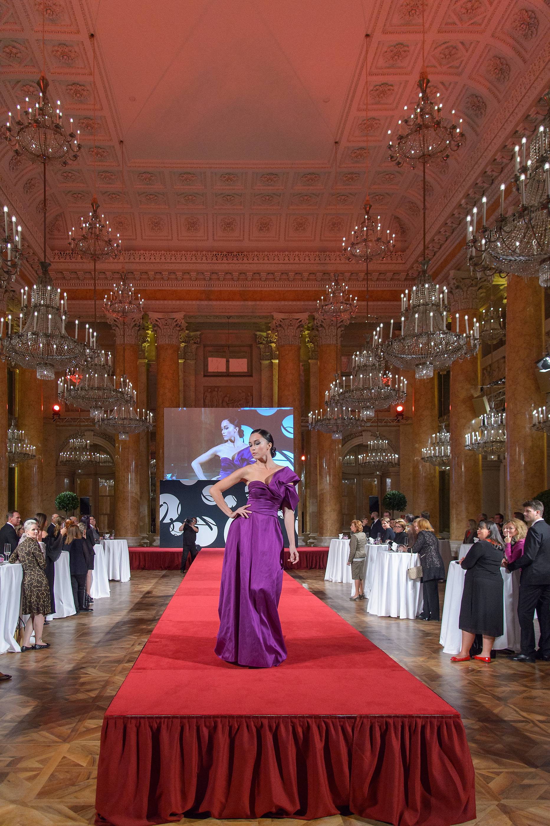 Presseshooting und Modenschau zum Silvesterball